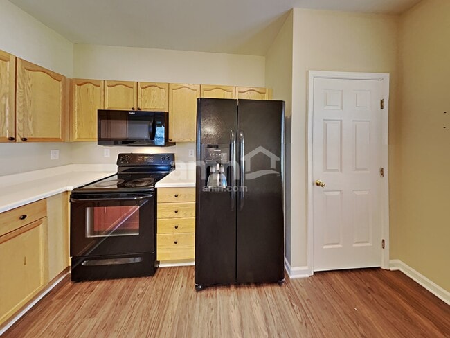 Building Photo - 116 Brewster Ct