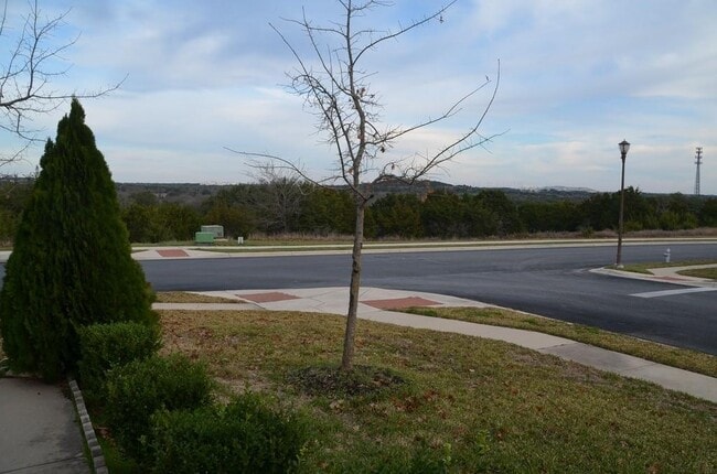 Building Photo - 11201 Dodge Cattle Dr