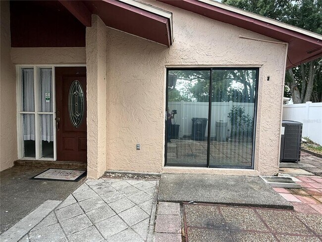Building Photo - 5006 Parkhill Dr