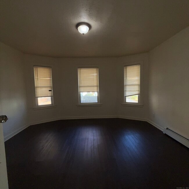 Building Photo - 153 Liberty St