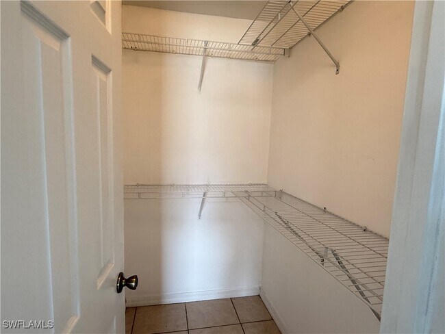 Building Photo - 3942 20th St W