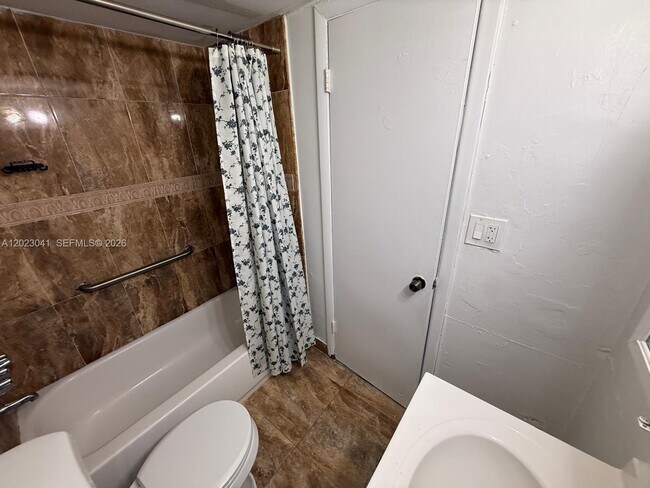Building Photo - 17101 NW 57th Ave