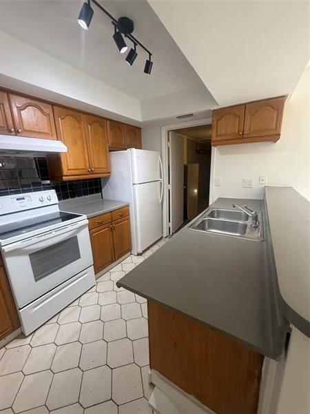 Building Photo - 7427 SW 13th St