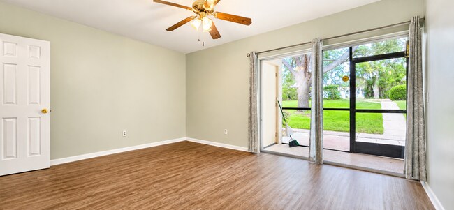 Building Photo - 711 Springer Dr