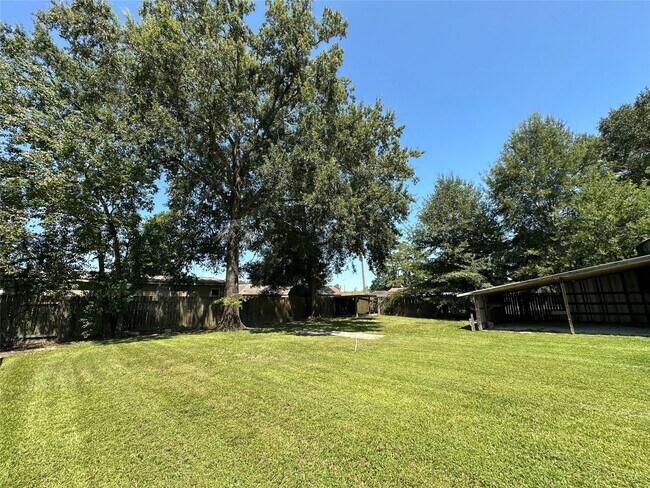 Building Photo - 22450 Oakley Rd