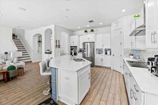 Building Photo - 8746 Crescendo Ave