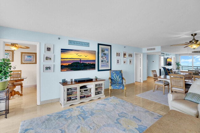 Building Photo - 4101 N Ocean Blvd