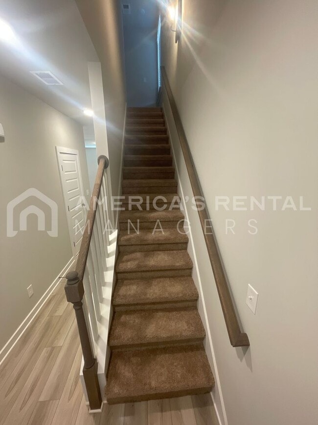 Building Photo - 289 Buckhorn Cir