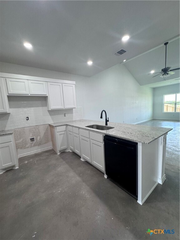 Building Photo - 907 Smoke Tree Ln