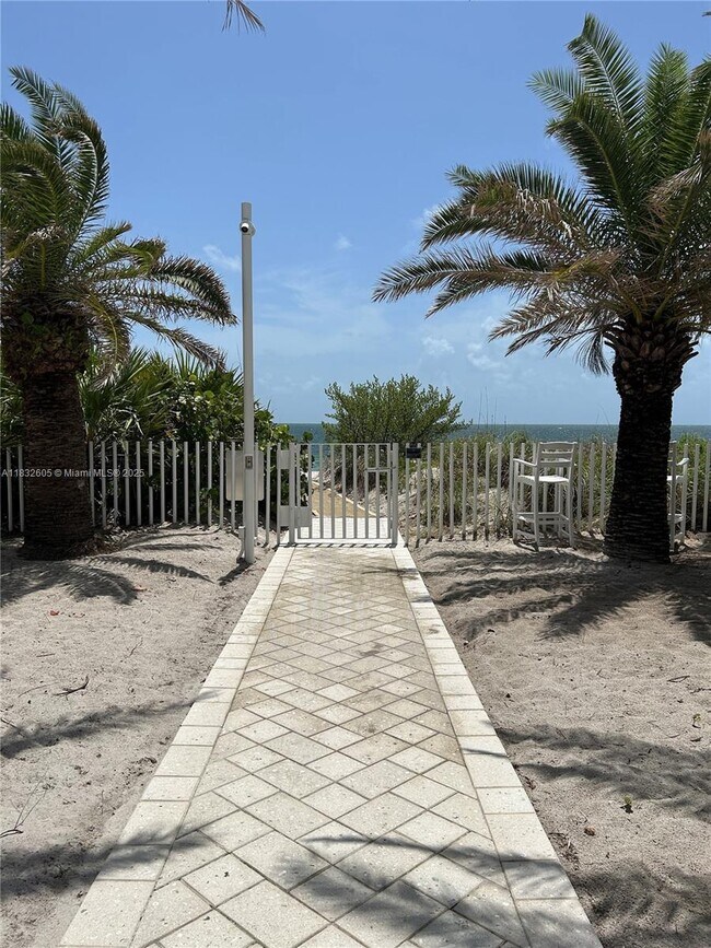 Building Photo - 609 Ocean Dr