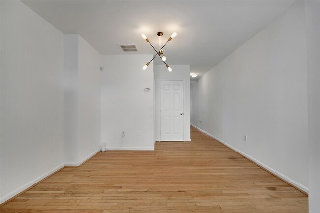 Building Photo - 1936 Druid Hill Ave