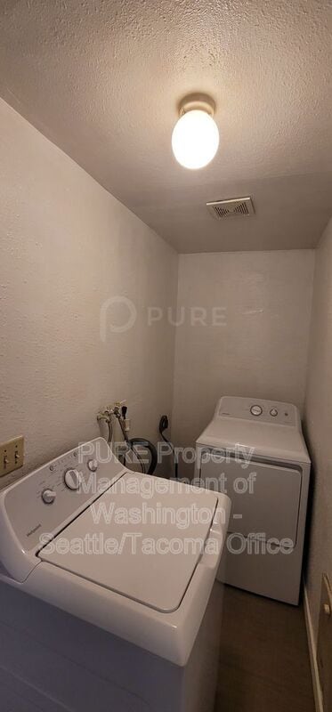 Building Photo - 1308 S 8th St