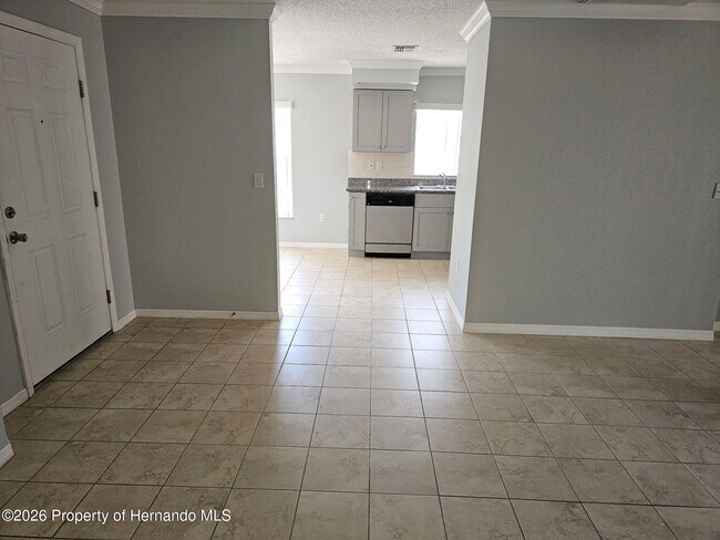 Building Photo - 7477 Canterbury St