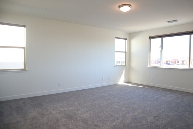 Building Photo - 5288 Fandango Loop