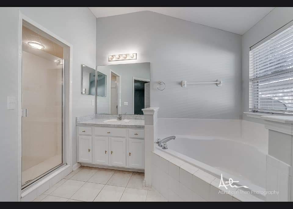 Building Photo - 11160 Apple Blossom Trl W
