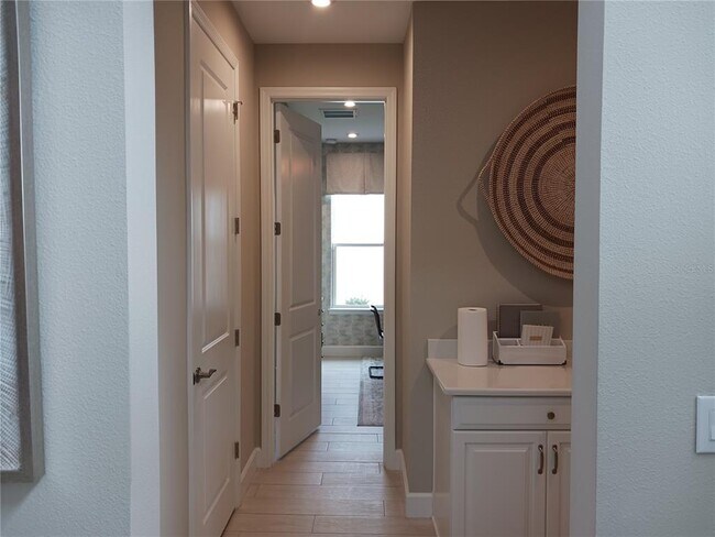 Building Photo - 7425 Bradbury Cir