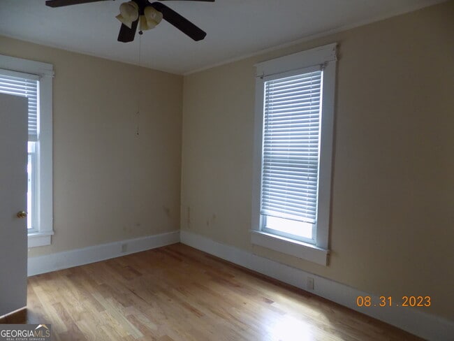 Building Photo - 304 Boulevard