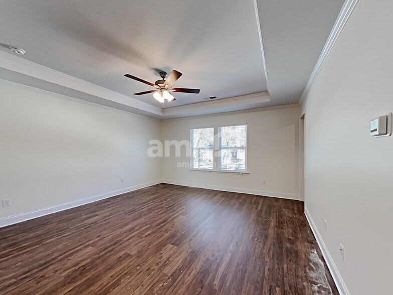 Building Photo - 129 Dog Path Trl