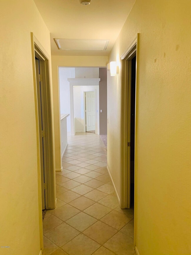 Building Photo - 21242 N 91st Dr