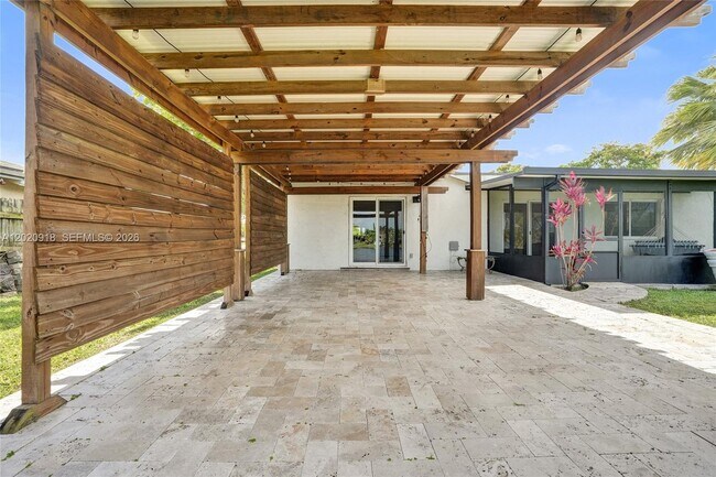 Building Photo - 4662 NW 99th Ave