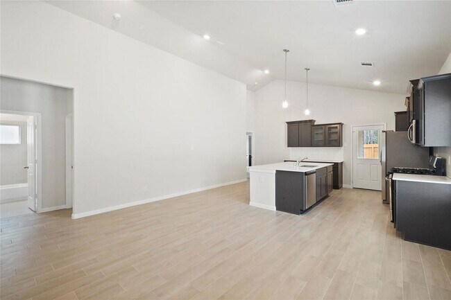 Building Photo - 25553 Prairie Clover Wy