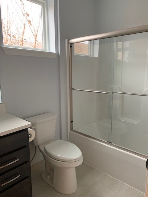 Building Photo - 2451 Thurman Ave