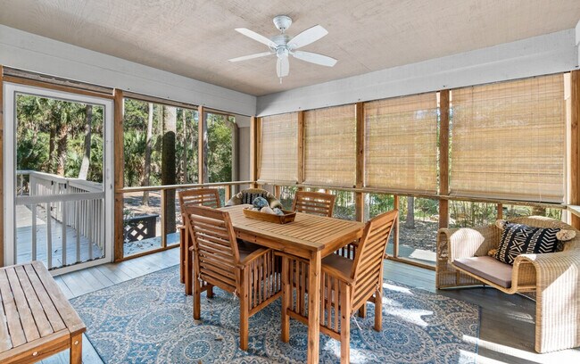 Building Photo - 2415 The Haul Over