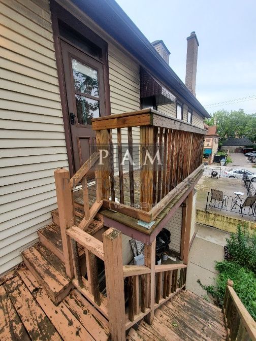 Building Photo - 919 E Brady St