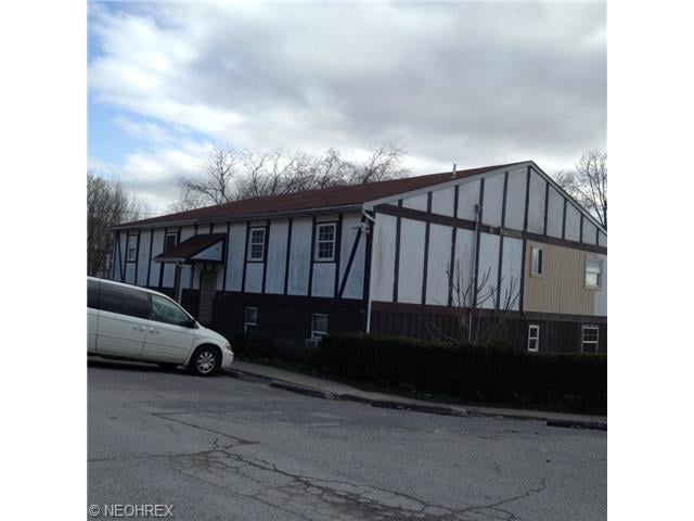 Building Photo - Nellie 556-562