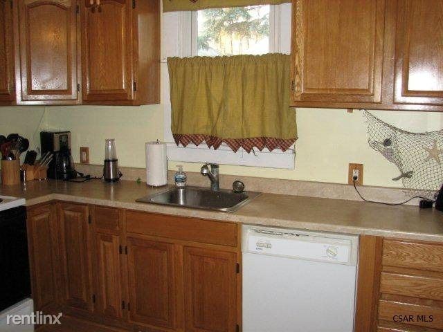Building Photo - 4 br, 2 bath House - 457 Strayer Street,