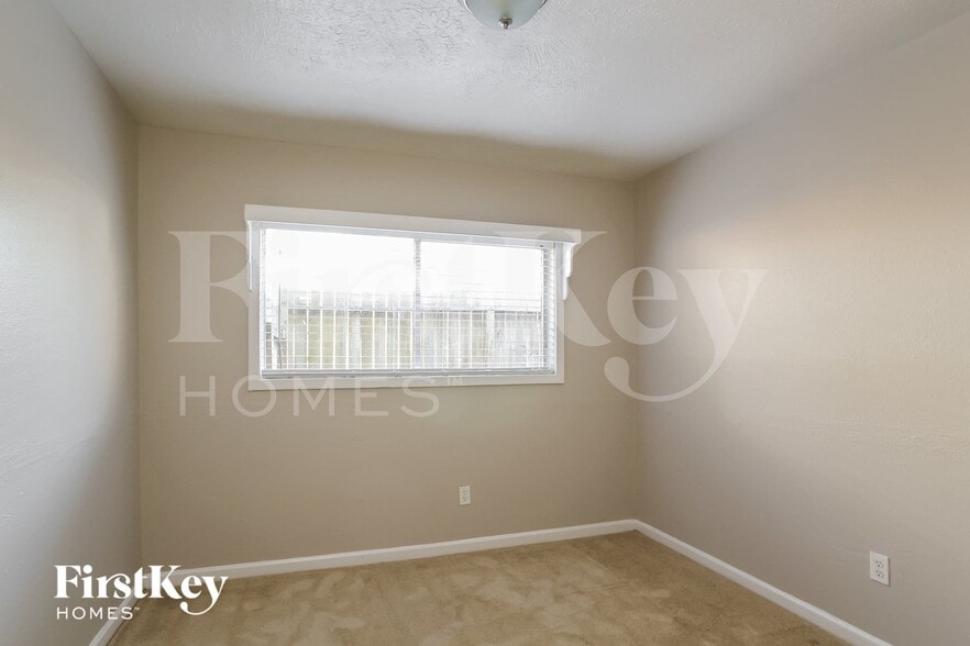 Building Photo - 5330 Quail Tree Ln
