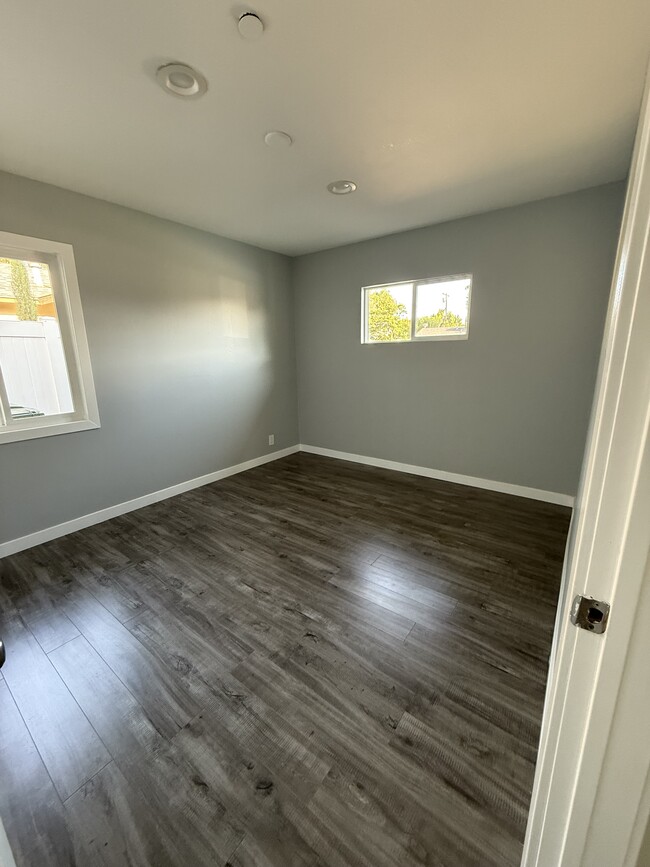 Building Photo - 17549 Blythe St