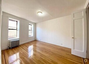 Building Photo - 2 bedroom in BRONX NY 10467