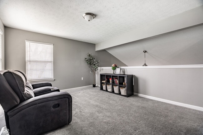Building Photo - 9660 Overcrest Dr