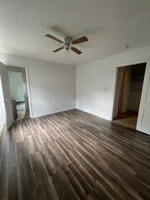 Building Photo - 2425 N Lynwood Dr