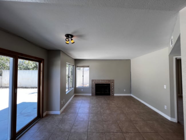Building Photo - 44892 Marge Pl