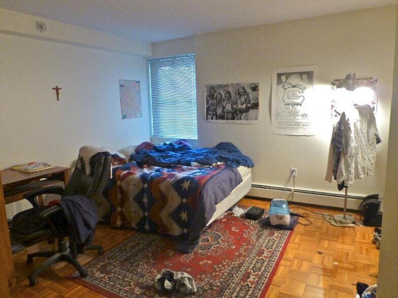 Building Photo - 185 Freeman St