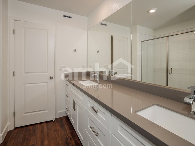 Building Photo - 6565 Enlightenment Dr