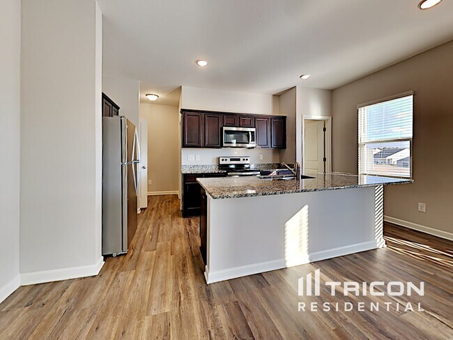Building Photo - 238 Trail Winds Dr