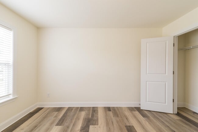 Building Photo - 2148 Bexar Trl