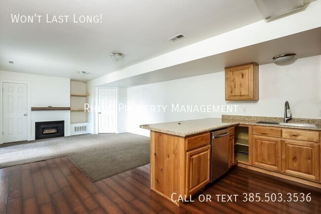 Building Photo - 1767 Willowbrook Dr