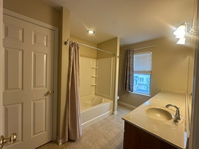 Building Photo - 3376 Bradbury Cir