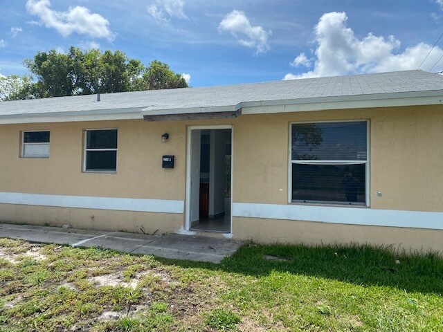 Building Photo - 2746 Johnson St