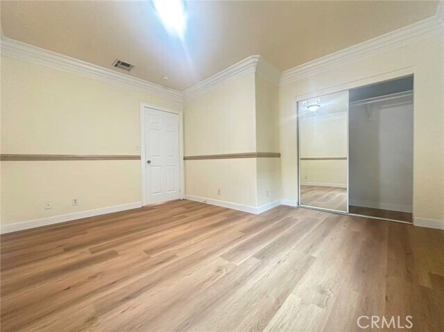 Building Photo - 928 S Bon View Ave