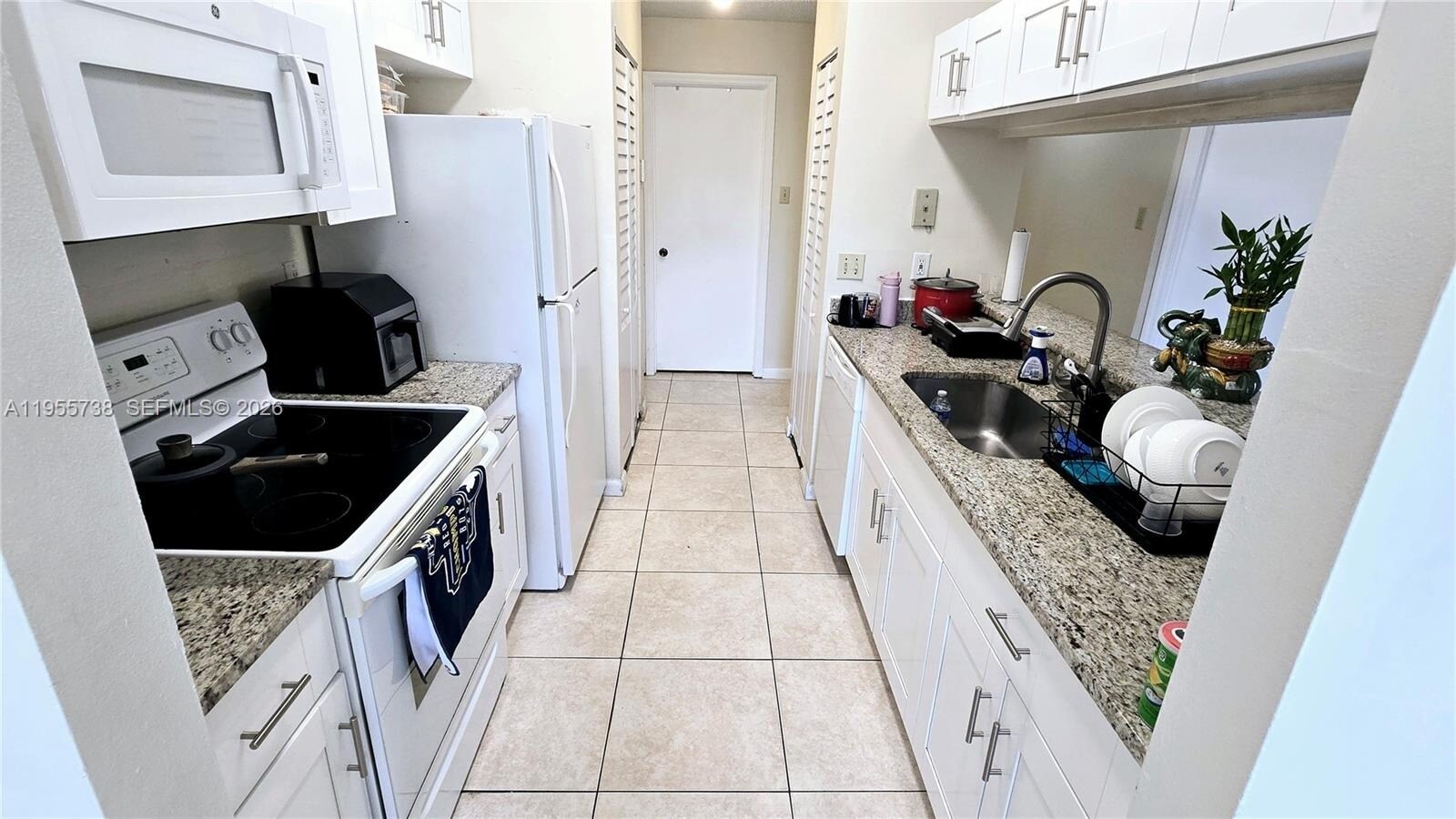 Building Photo - 15751 SW 106th Ter