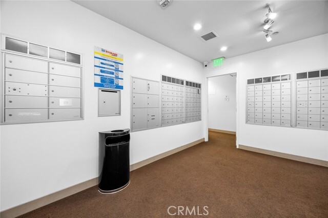 Building Photo - 1100 Wilshire Blvd