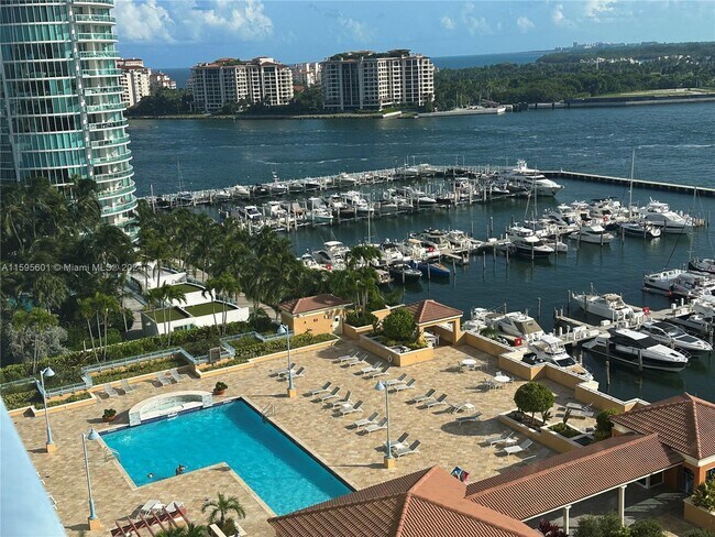 Building Photo - 90 Alton Rd