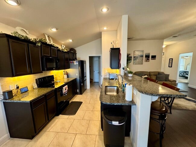 Building Photo - 5718 111th St