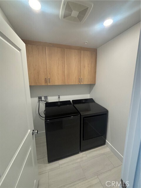 Building Photo - 1720 Park St