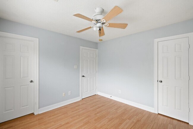 Building Photo - 406 Texas St